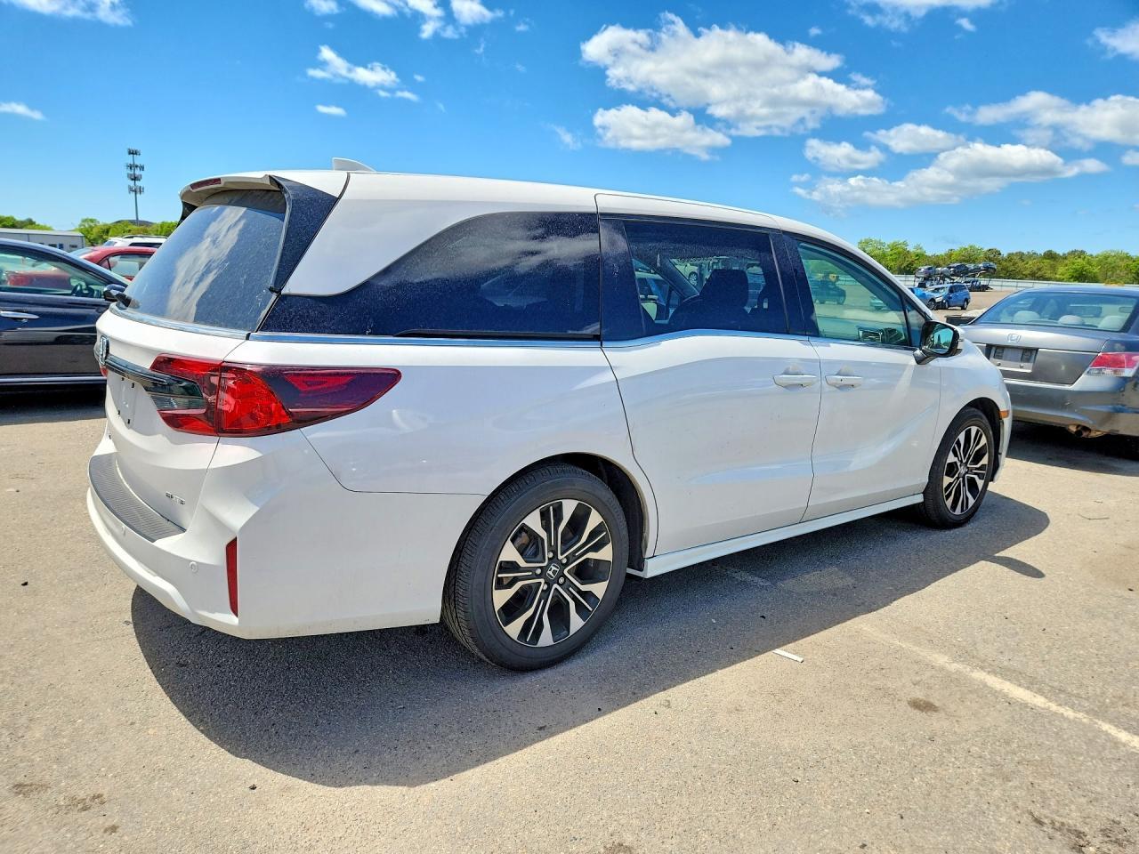 2026 Honda Odyssey Elite - Фото 3