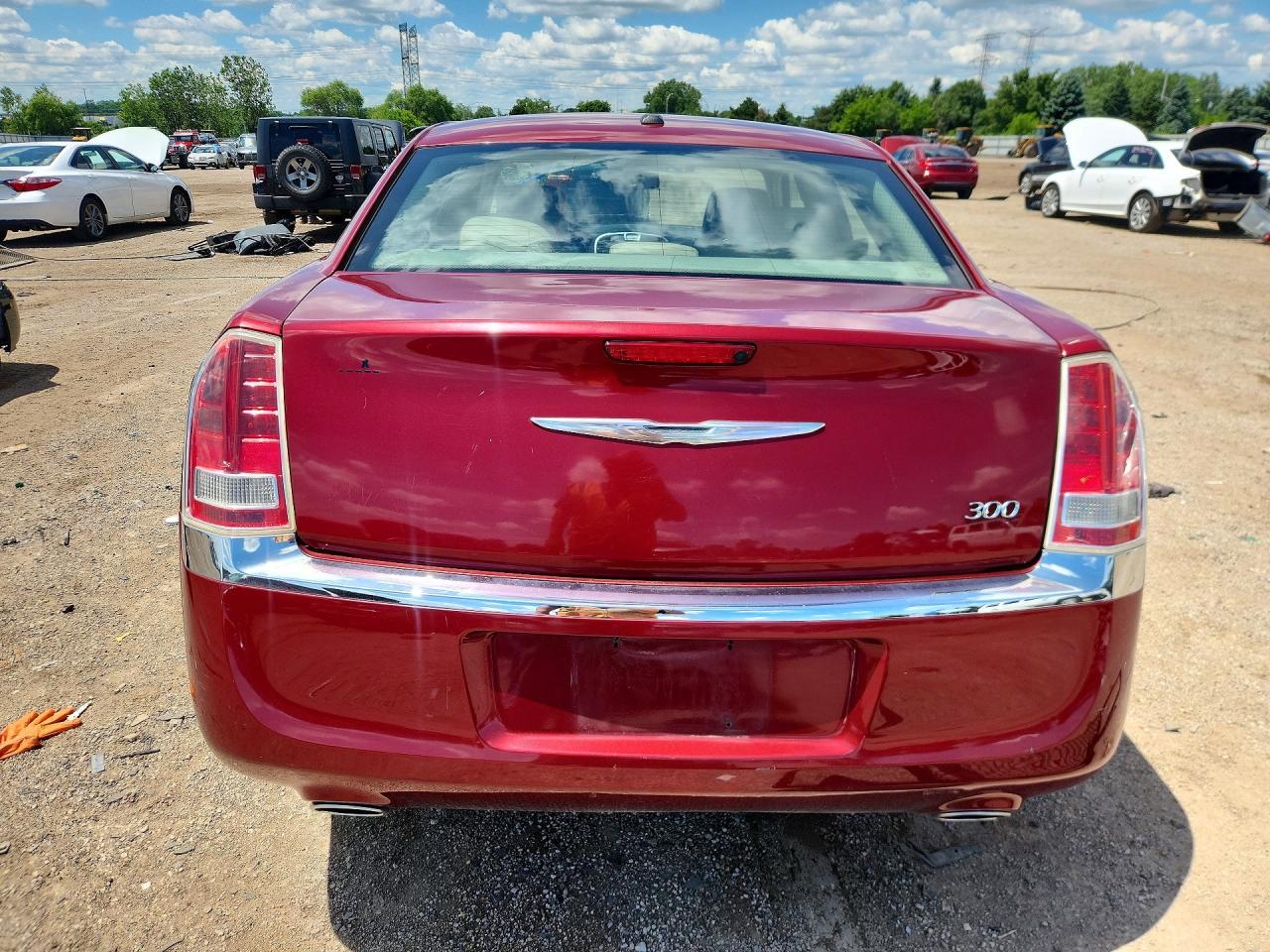 2013 Chrysler 300 - Фото 6