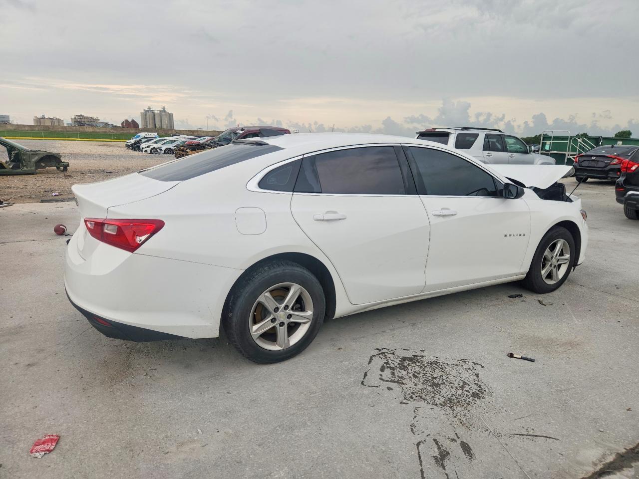 2020 Chevrolet Malibu Ls - Image 3