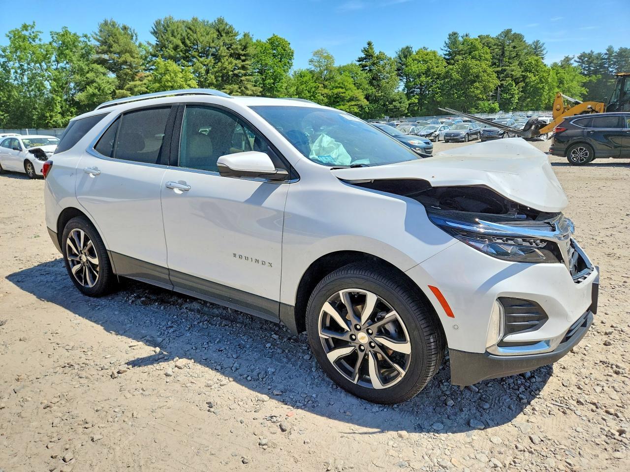 2022 Chevrolet Equinox Premier - Image 4