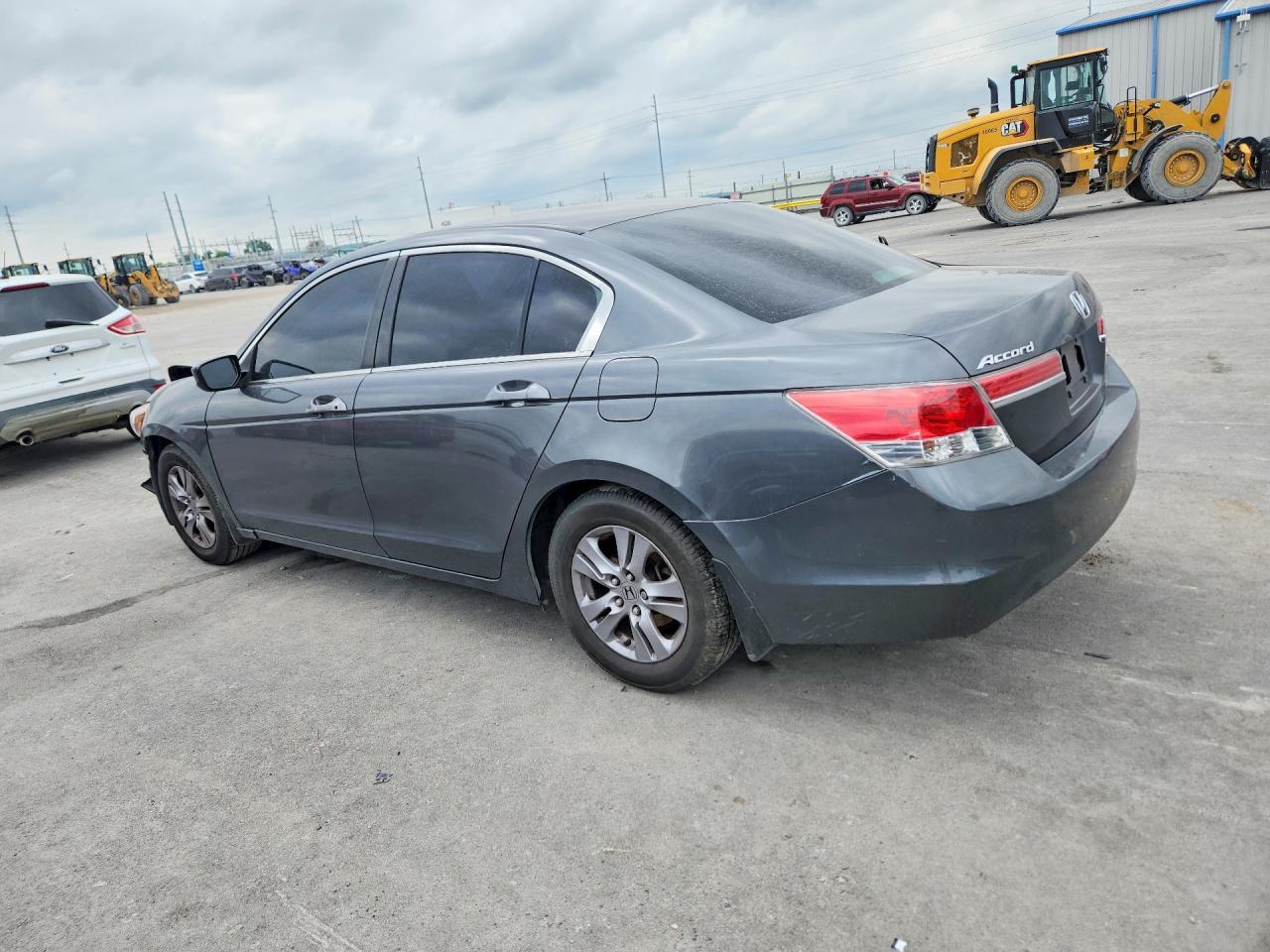 2012 Honda Accord - Image 2
