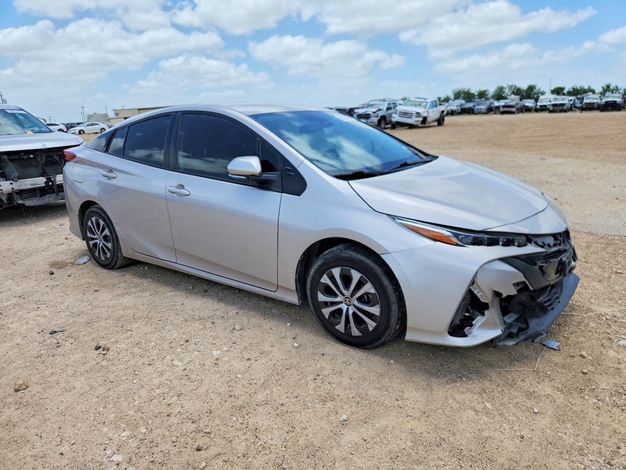2022 Toyota Prius Prime Le - Фото 4
