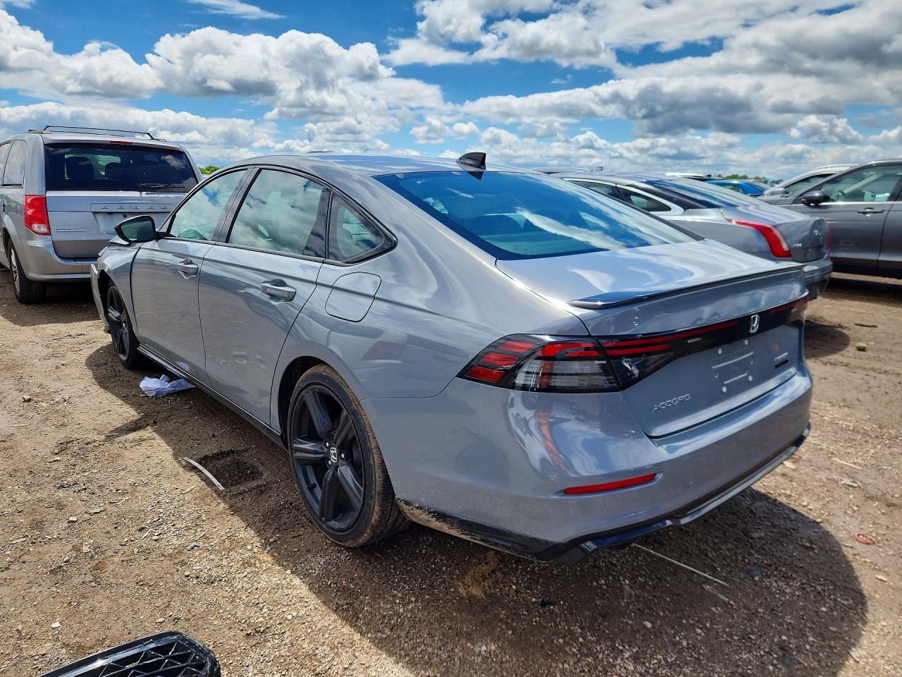 2025 Honda Accord Hybrid Sport-L - Фото 2