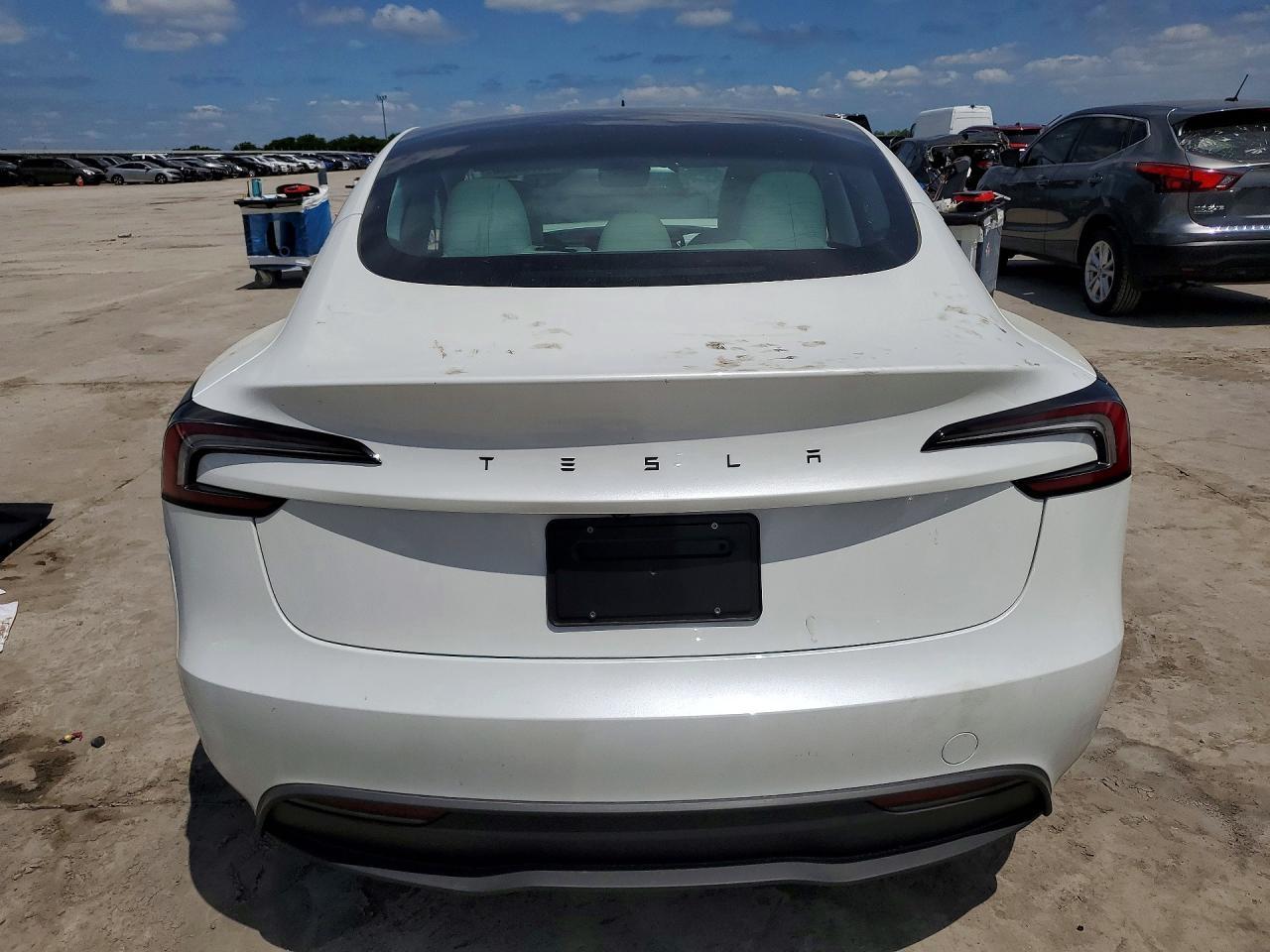 2026 Tesla Model 3 - Image 6