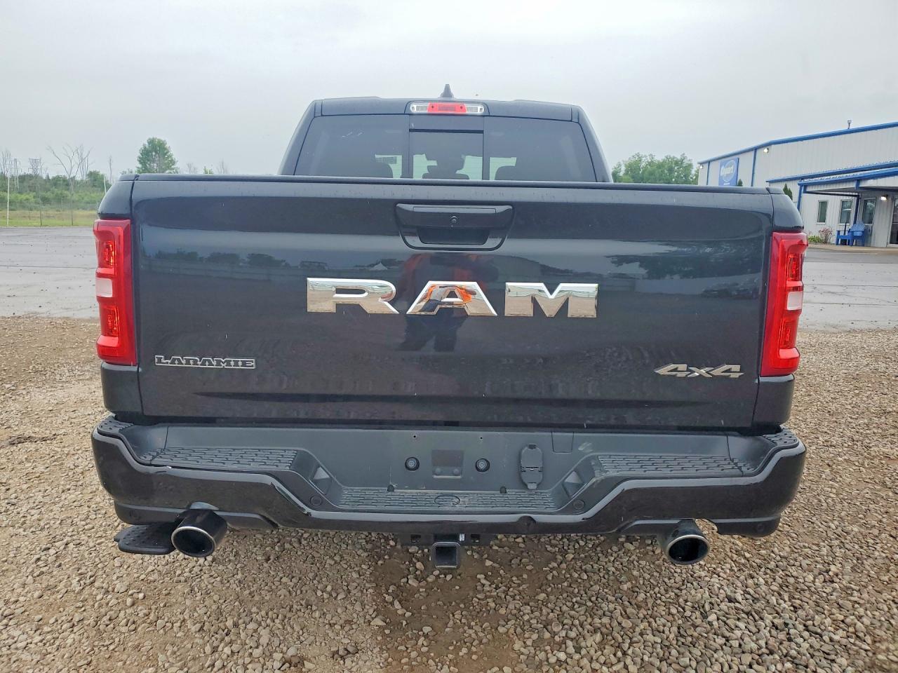 2025 Ram 1500 Laramie - Фото 6