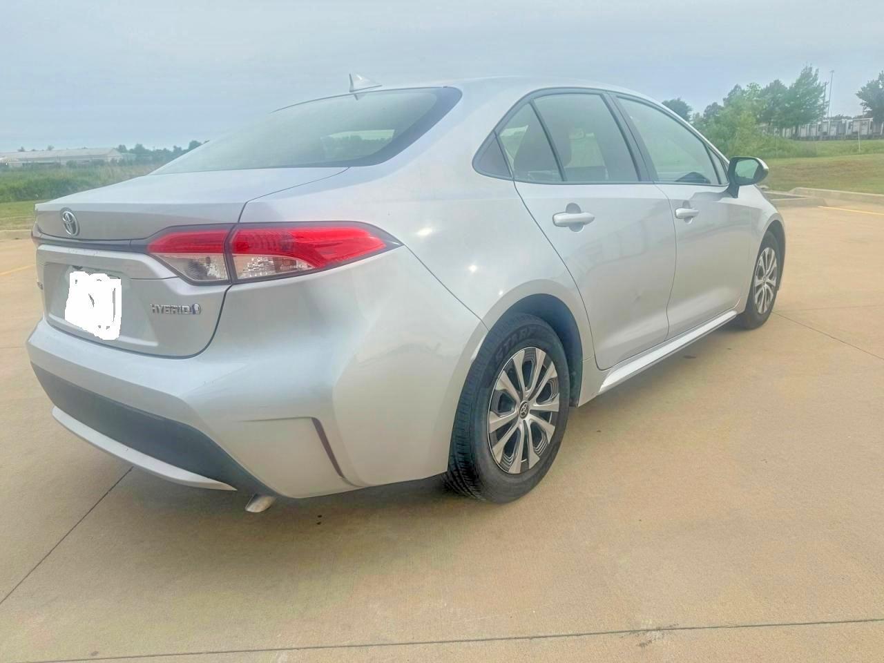 2022 Toyota Corolla Hybrid Le - Фото 4