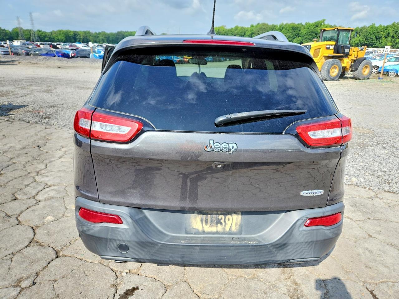 2015 Jeep Cherokee Latitude - Фото 6