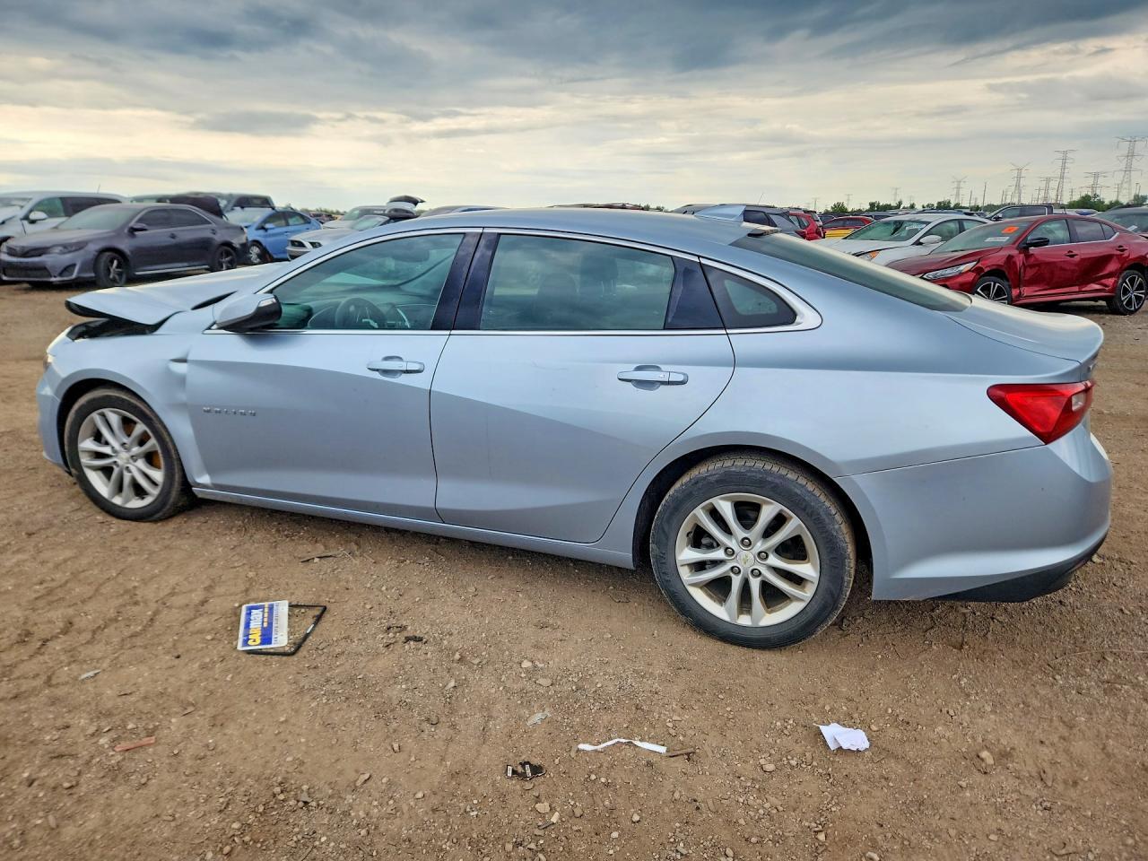 2017 Chevrolet Malibu Lt - Image 2