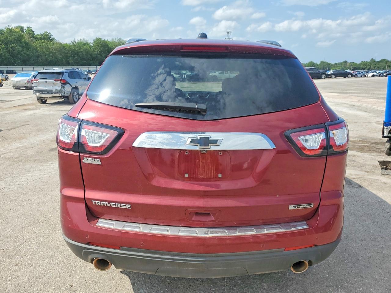 2017 Chevrolet Traverse Premier - Image 6