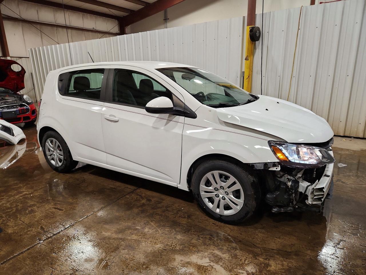 2017 Chevrolet Sonic - Image 4
