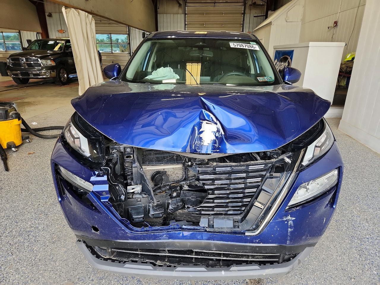 2023 Nissan Rogue Sv - Фото 5