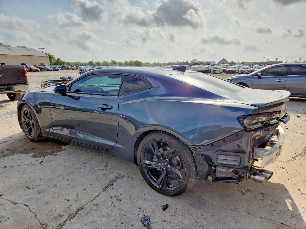 2021 Chevrolet Camaro - Image 2