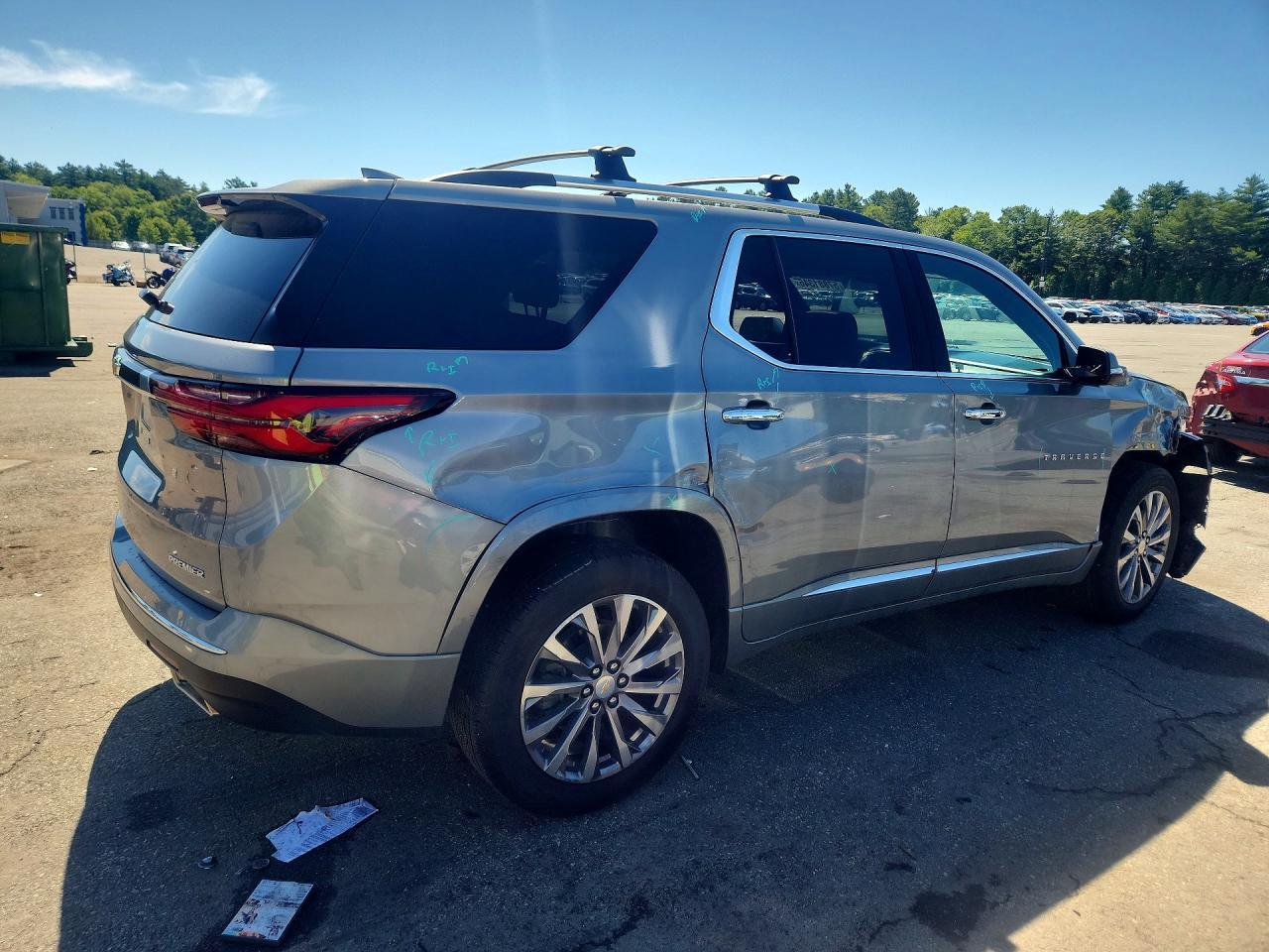 2023 Chevrolet Traverse Premier - Image 3