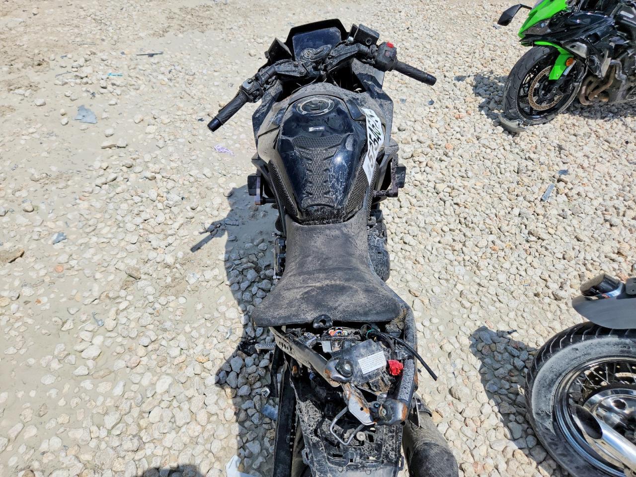 2025 Suzuki Gsx800 F - Image 6