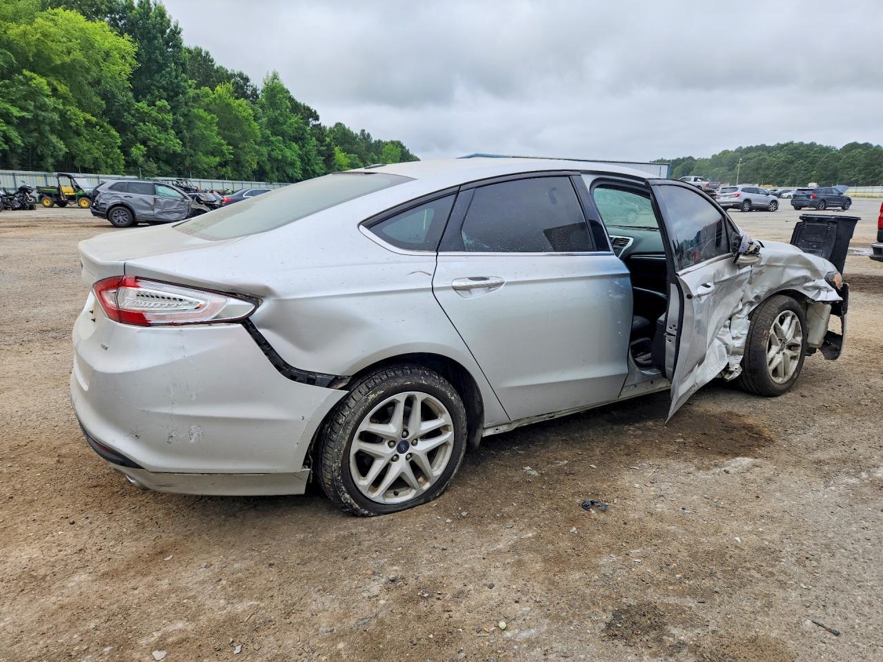 2016 Ford Fusion Se - Фото 3