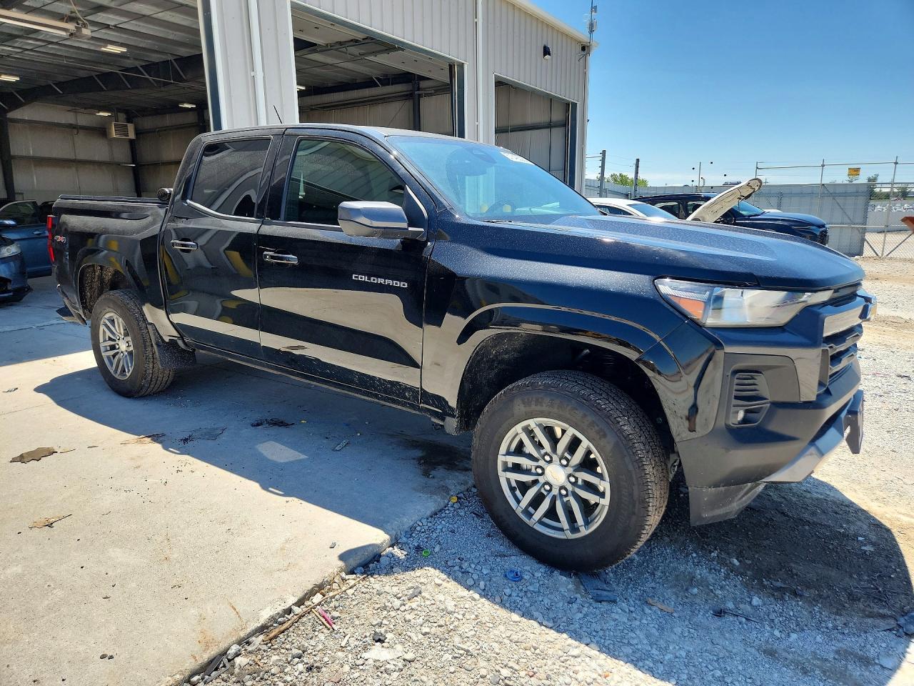 2024 Chevrolet Colorado Lt - Image 4