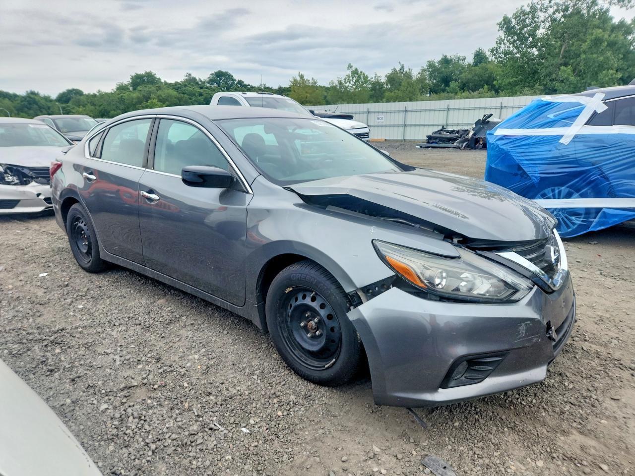 2017 Nissan Altima 2.5 Sr - Image 4