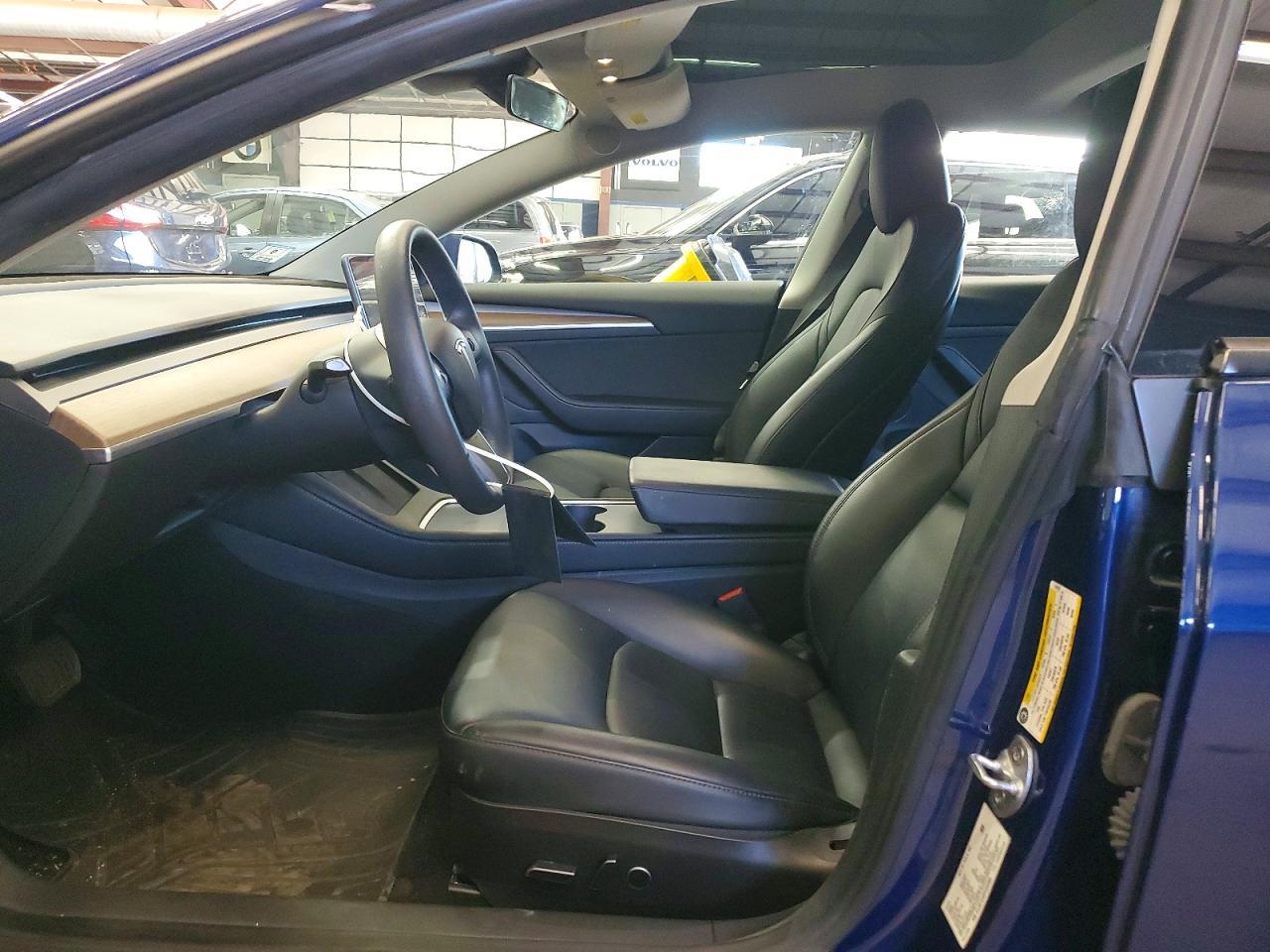 2023 Tesla Model 3 - Фото 7