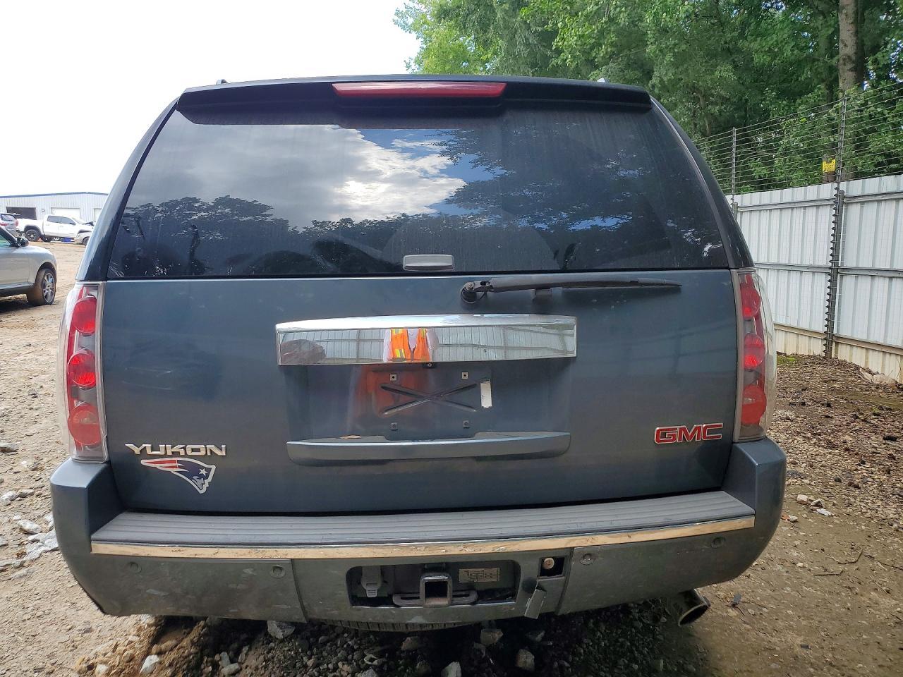 2008 GMC Yukon Denali - Фото 6