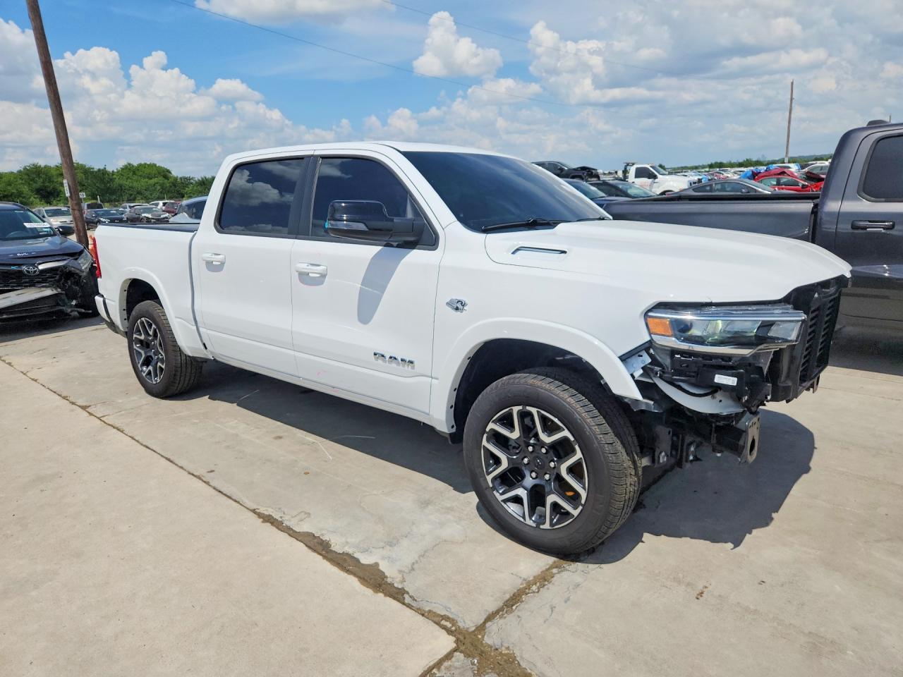 2026 Ram 1500 Laramie - Image 4