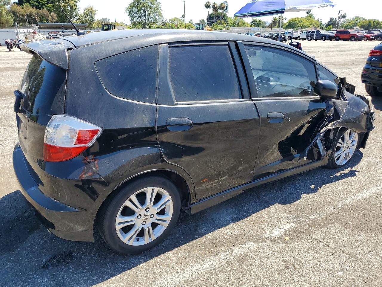 2011 Honda Fit Sport - Фото 3