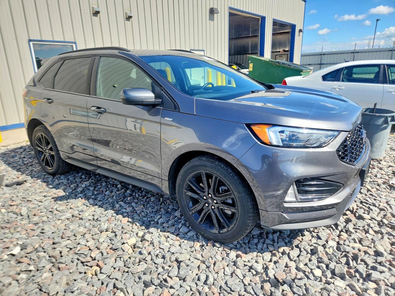2022 Ford Edge Sel - Image 4