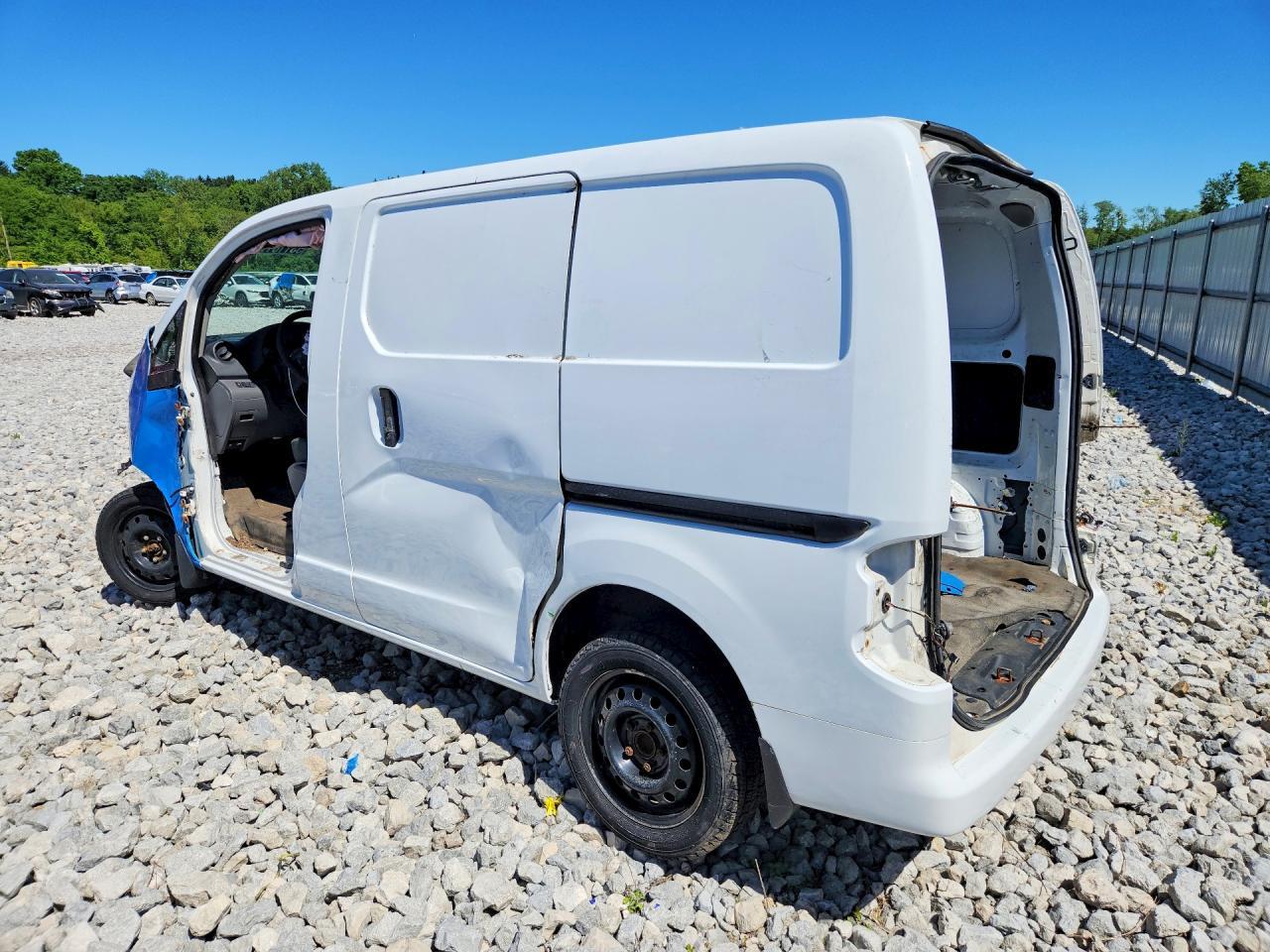 2016 Nissan Nv200 Sv - Image 2