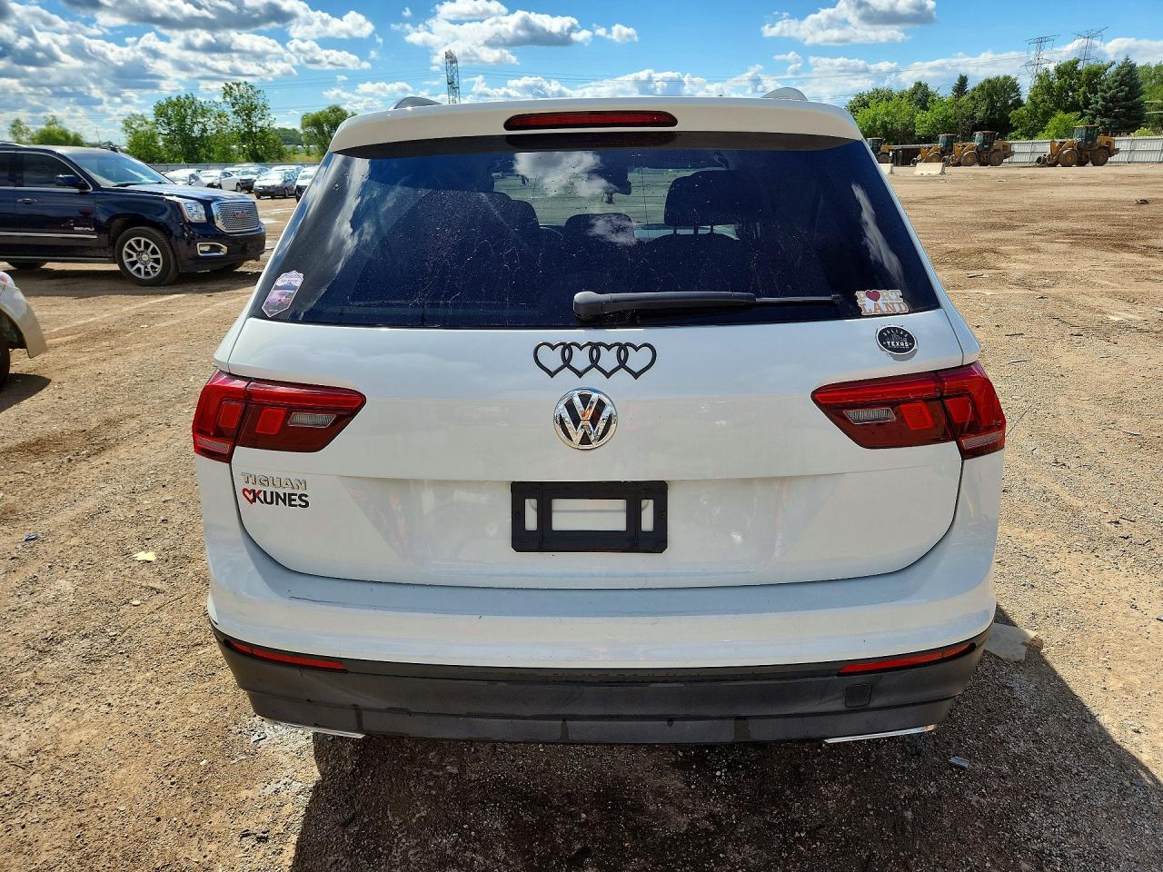 2019 Volkswagen Tiguan S - Фото 6