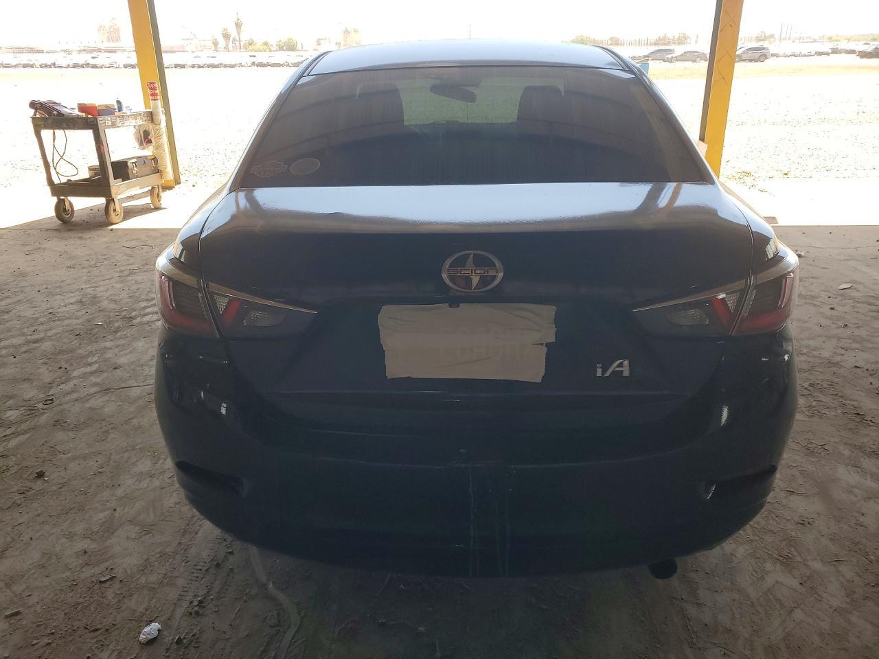 2016 Scion Ia Base - Фото 6