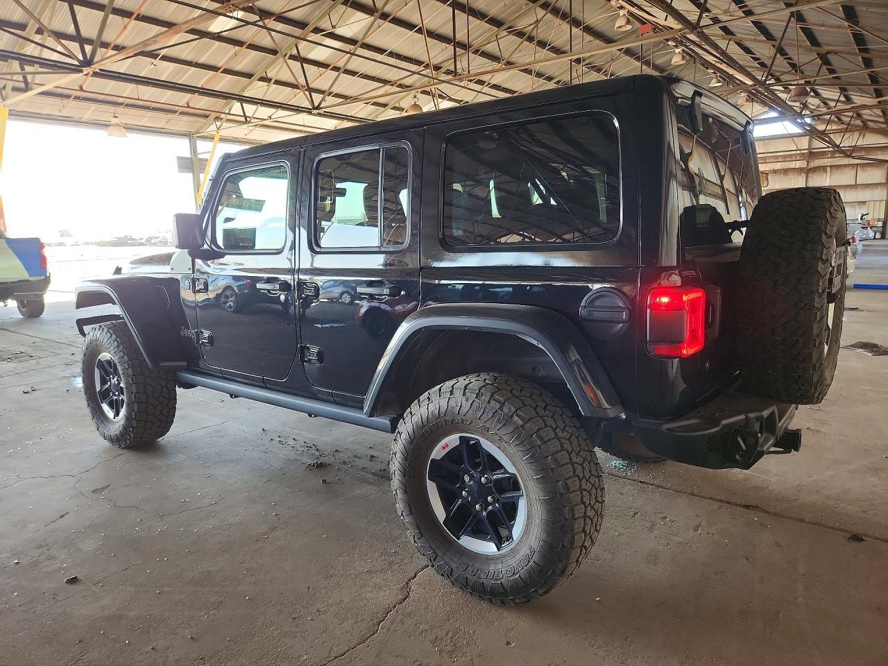 2019 Jeep Wrangler Unlimited Rubicon - Image 2