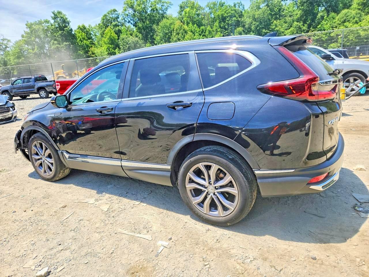 2021 Honda Cr-V Touring - Image 2