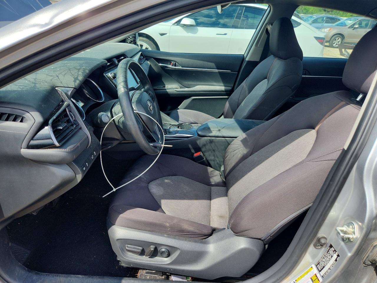 2019 Toyota Camry Le - Фото 7