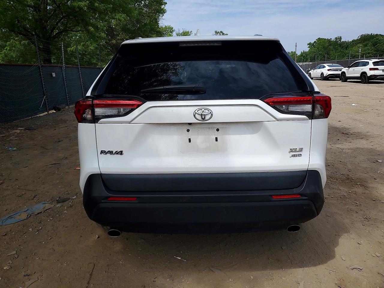 2021 Toyota Rav4 Xle - Image 6