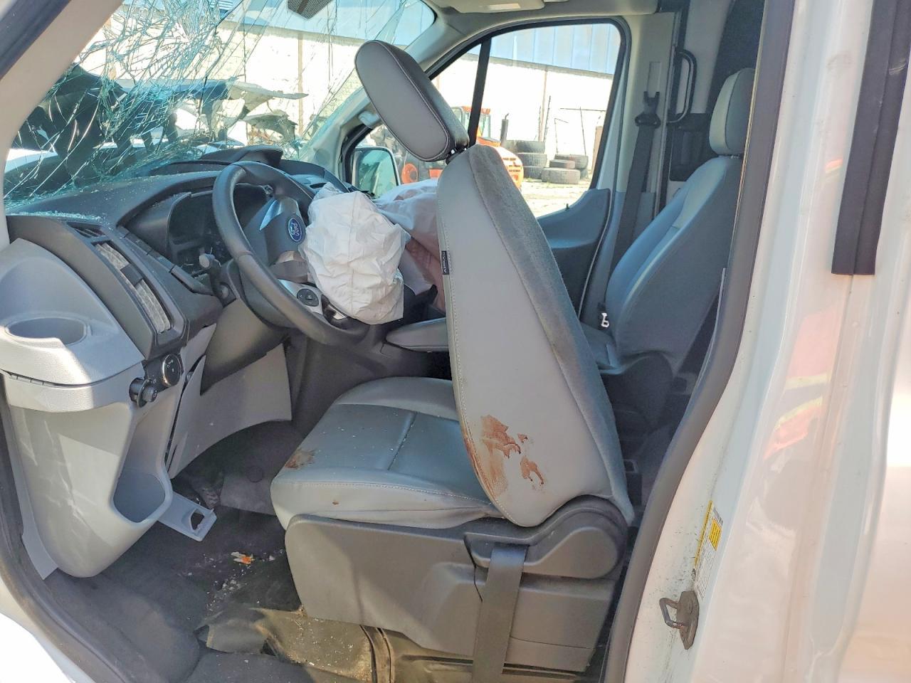 2018 Ford Transit T-350 Delivery Van - Image 7