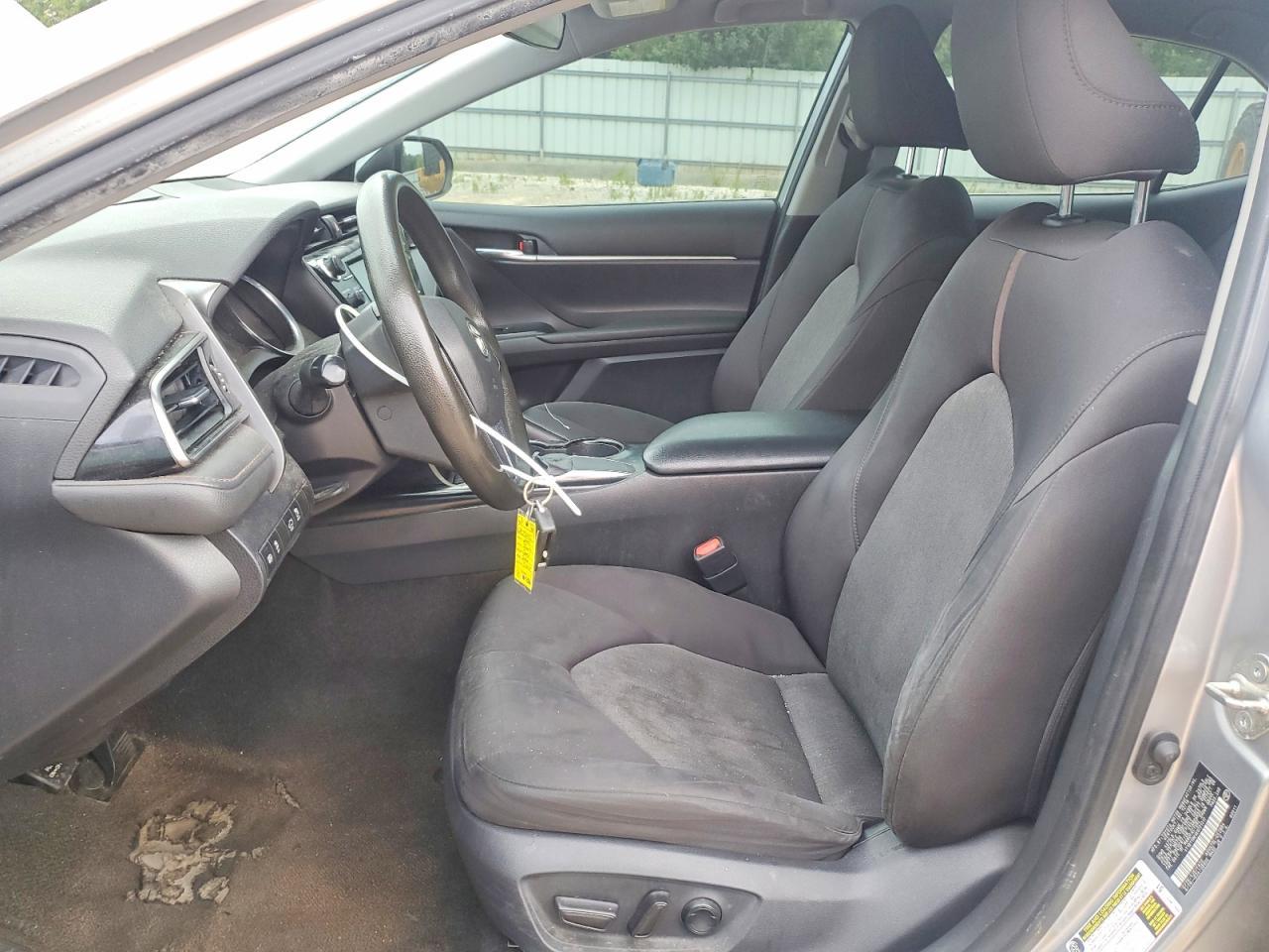 2019 Toyota Camry Le - Image 7