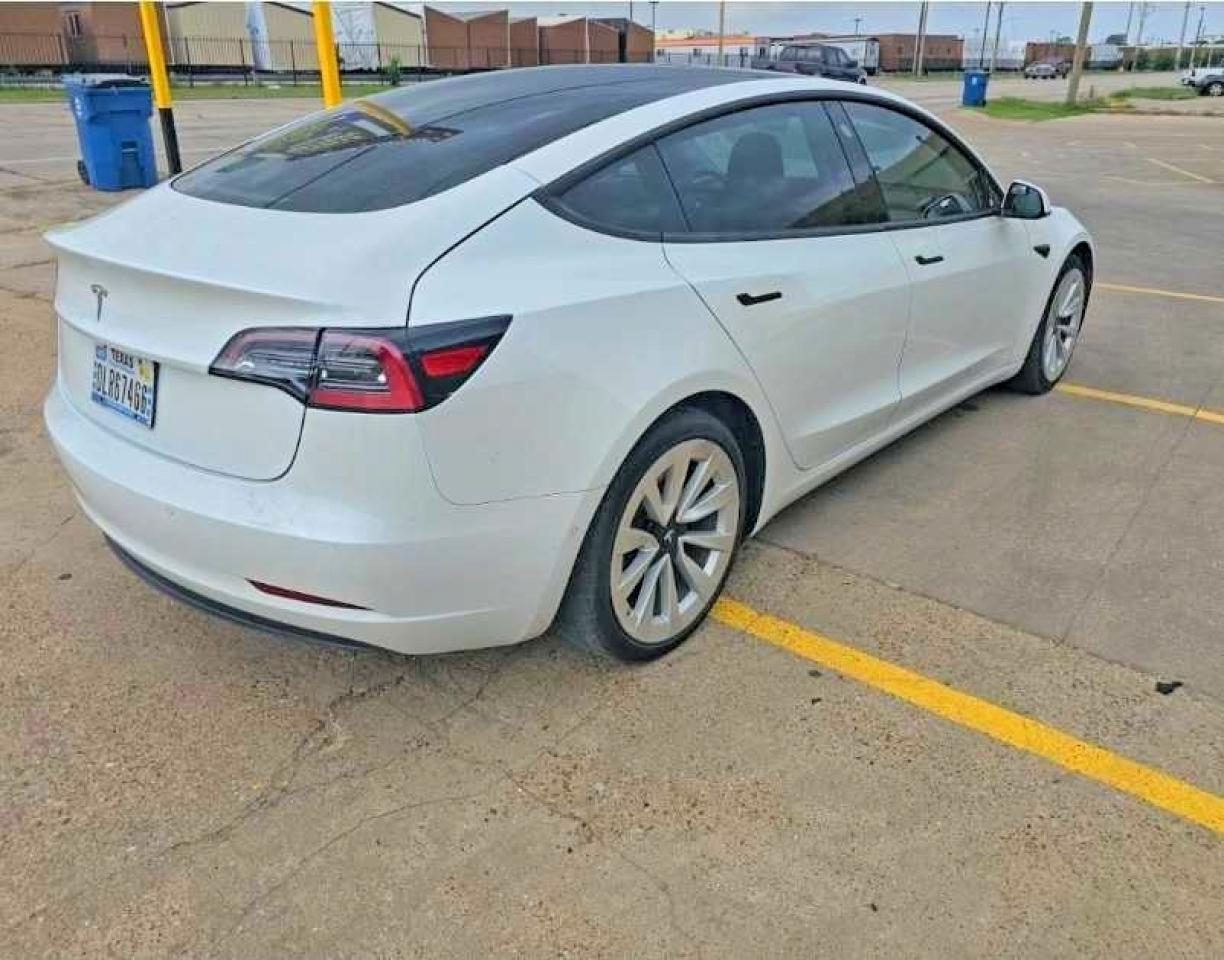 2021 Tesla Model 3 - Фото 4