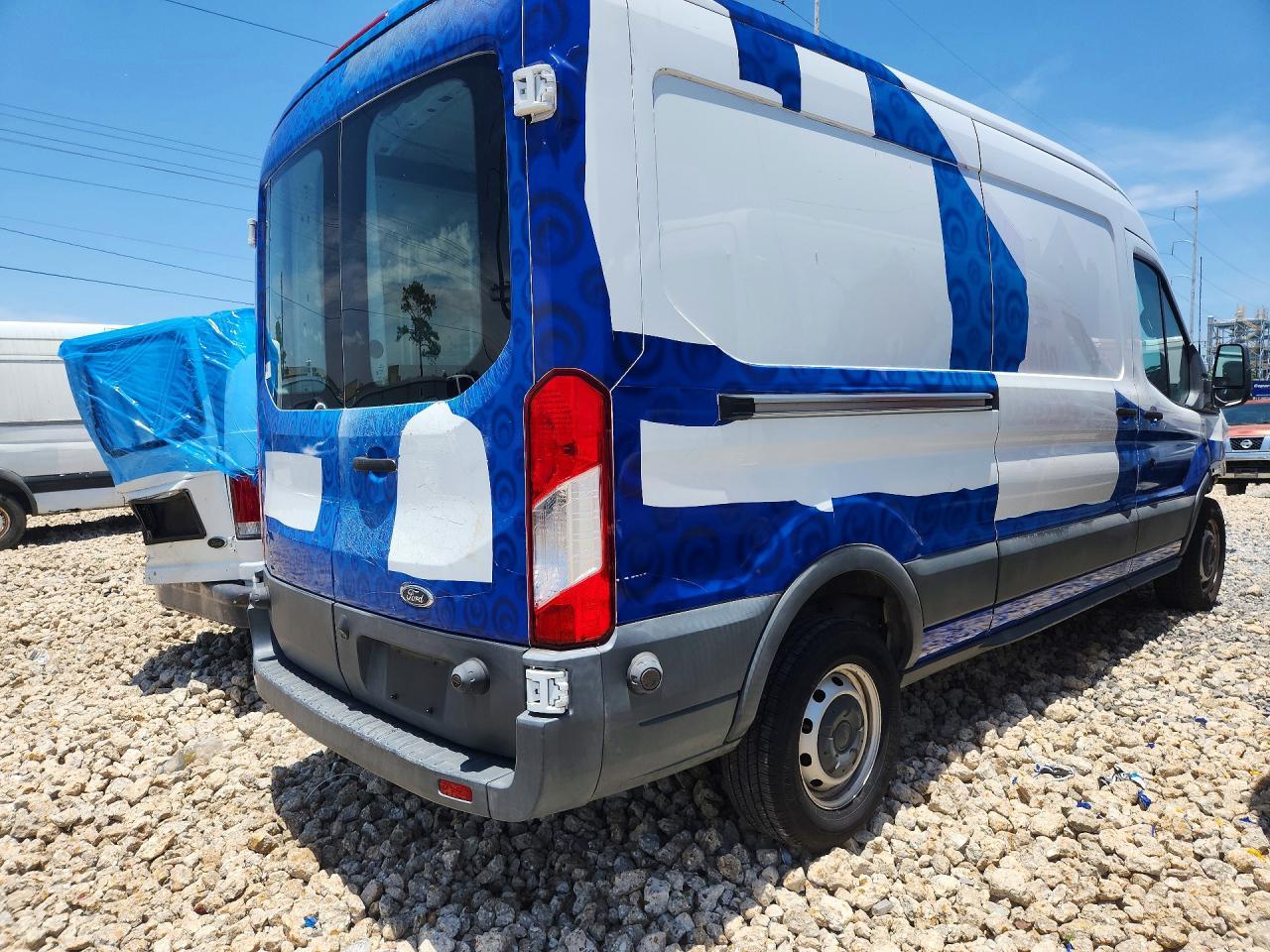 2017 Ford Transit T-250 Delivery Van - Фото 3