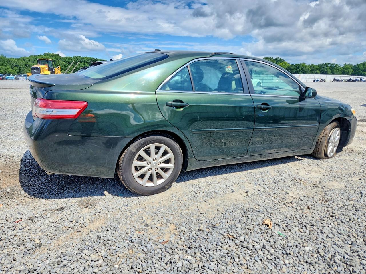 2010 Toyota Camry Xle V6 - Фото 3