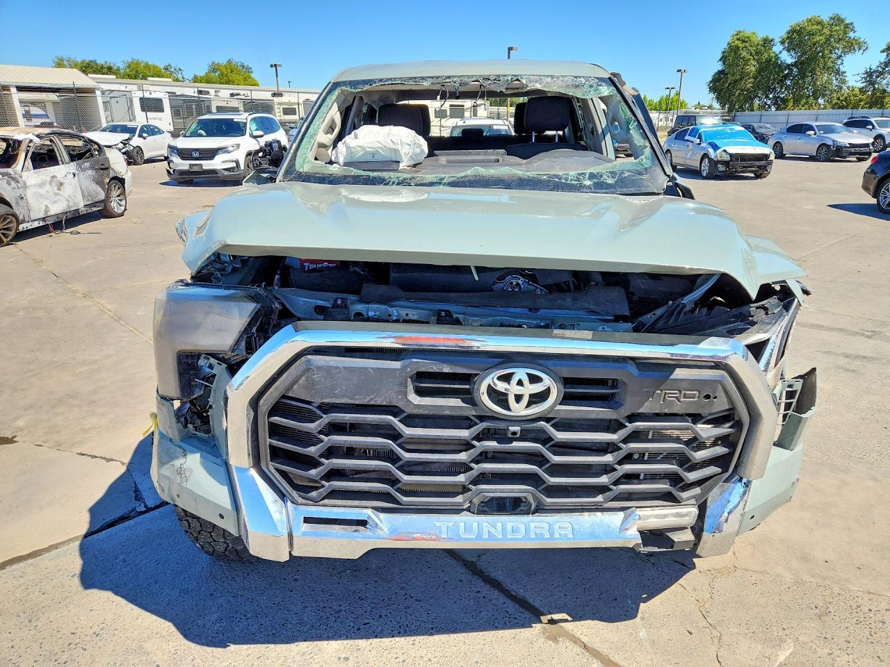2022 Toyota Tundra Crewmax Sr5 - Image 5