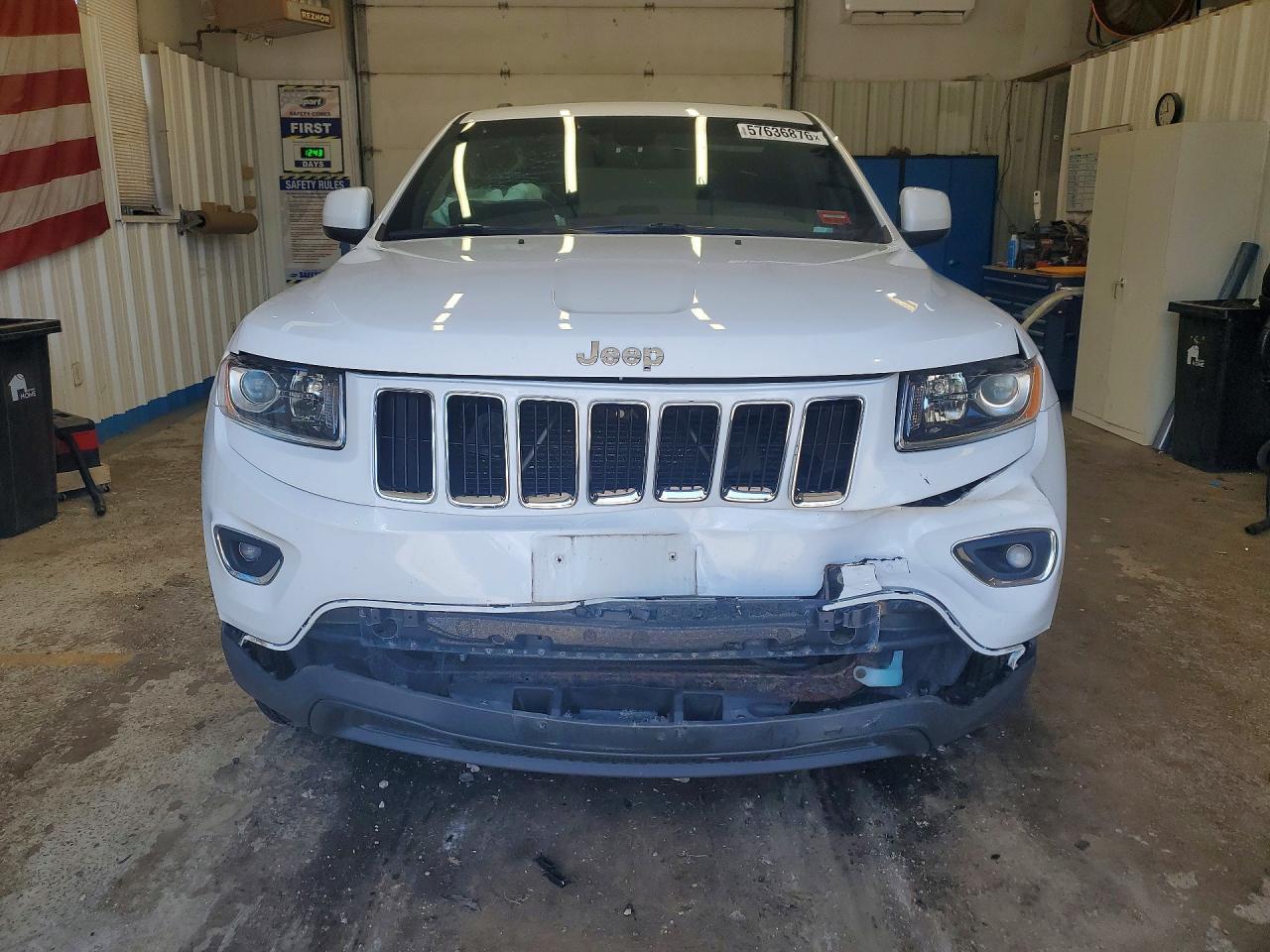 2015 Jeep Grand Cherokee Laredo - Image 5