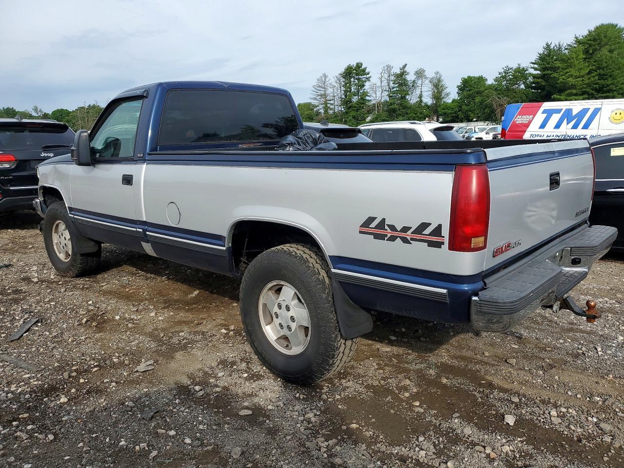 1993 GMC Sierra K1500 - Image 2