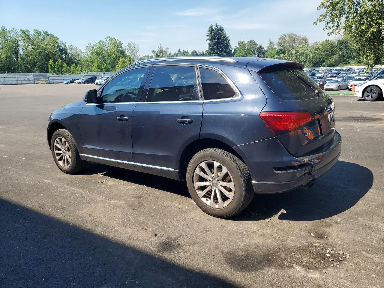 2013 Audi Q5 Premium Plus - Image 2