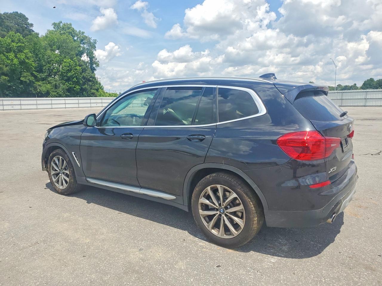 2018 BMW X3 xDrive30I - Фото 2