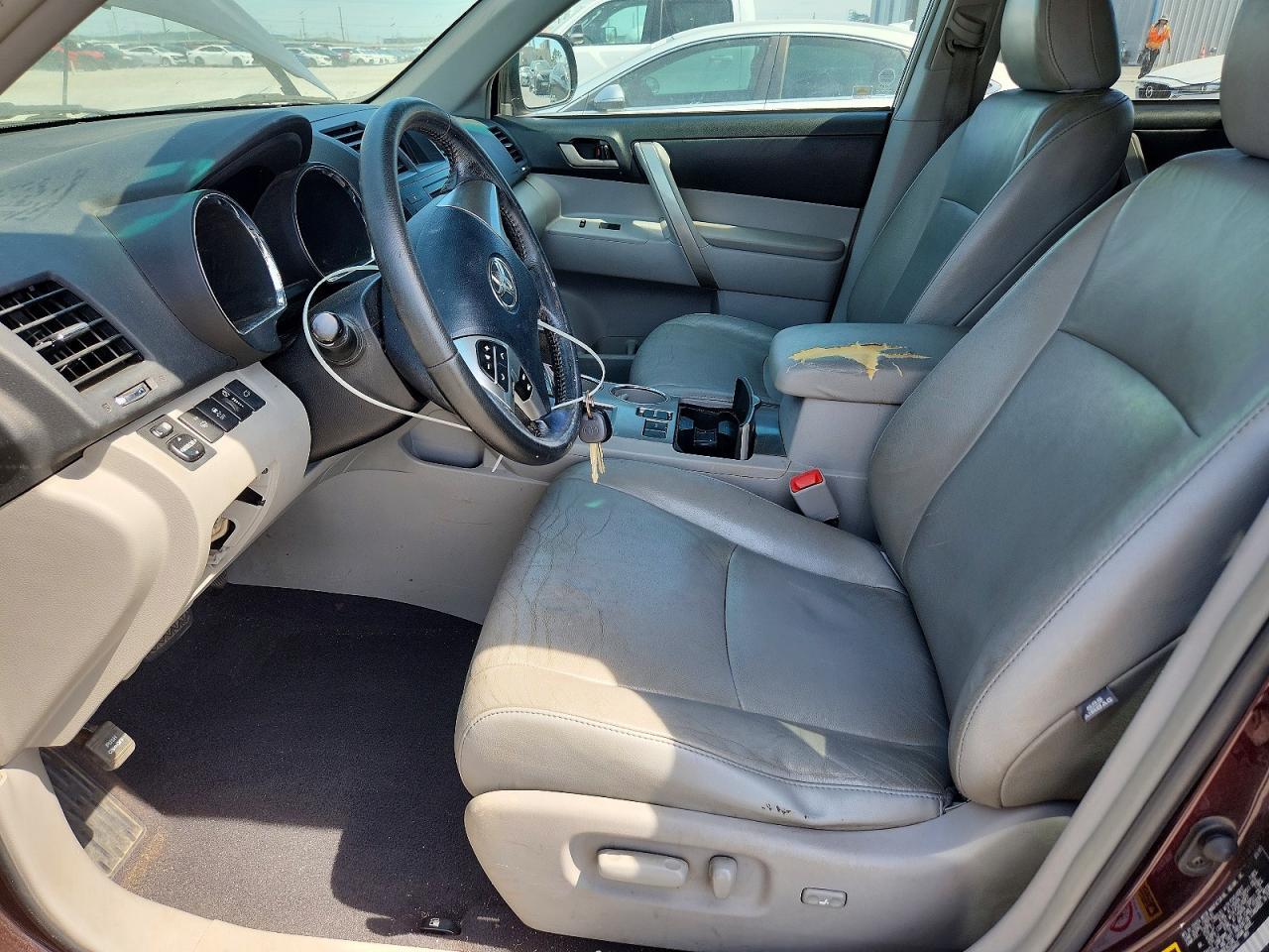 2011 Toyota Highlander Se - Image 7