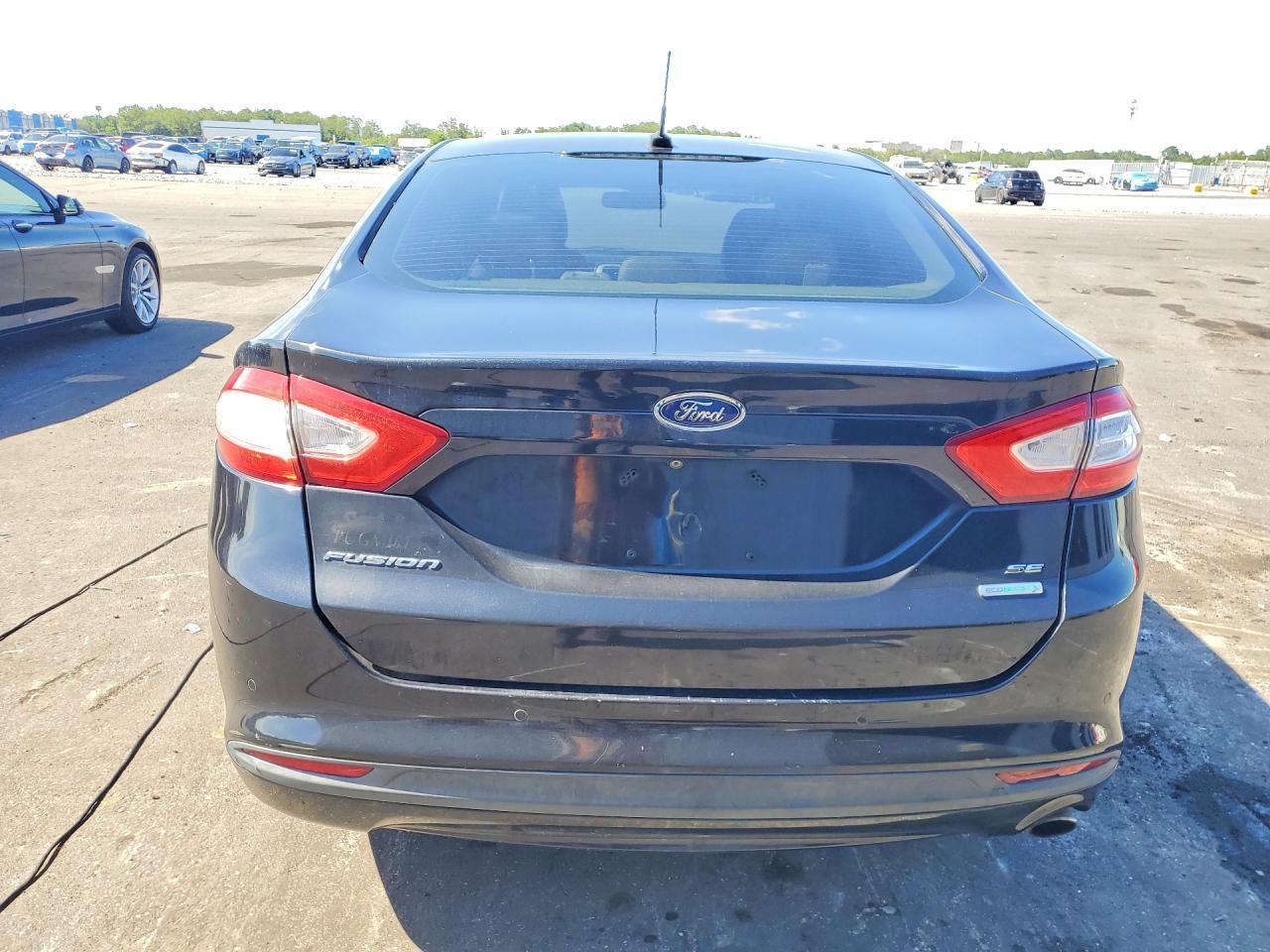 2015 Ford Fusion Se - Фото 6