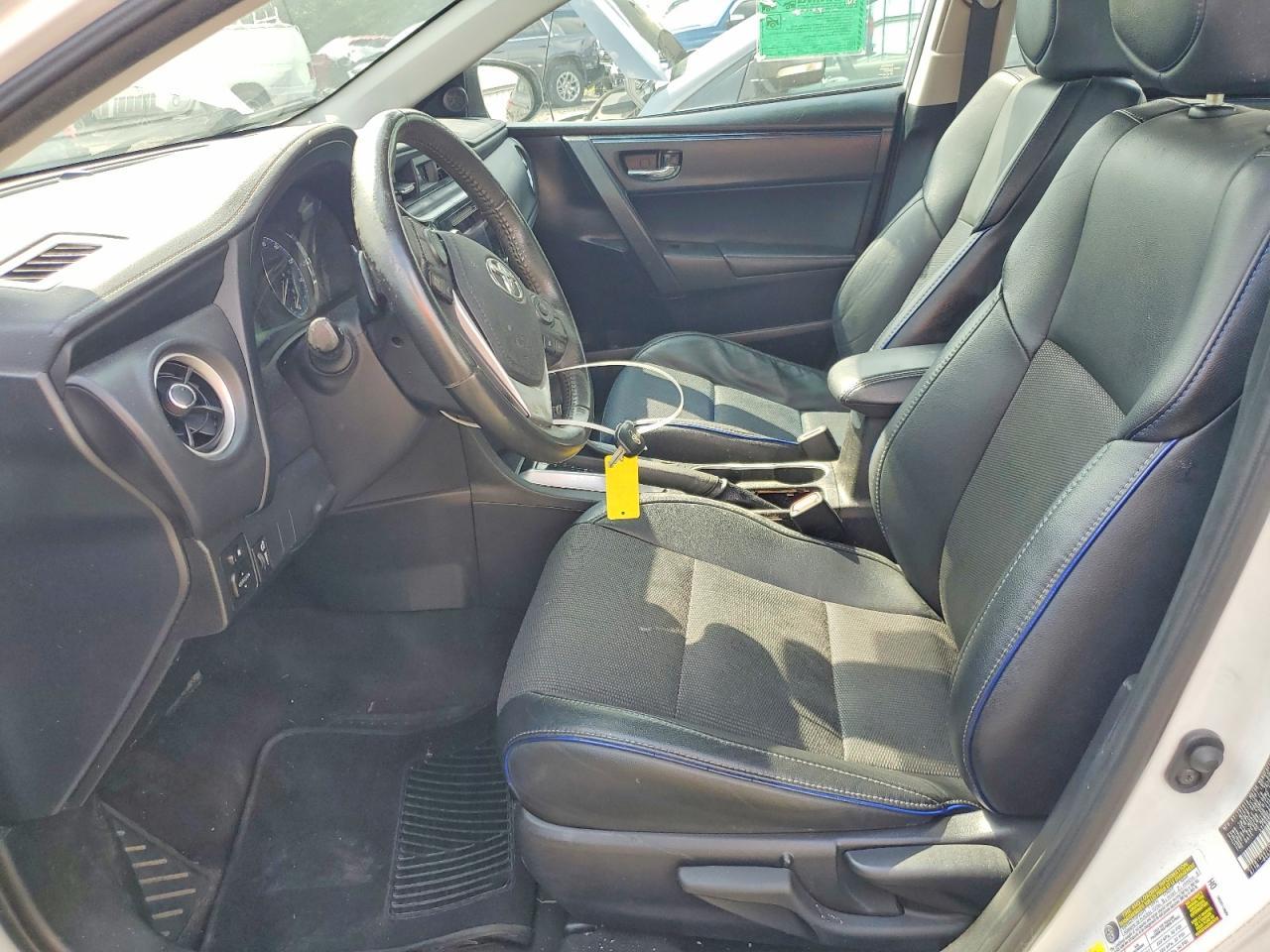 2017 Toyota Corolla Se - Фото 7