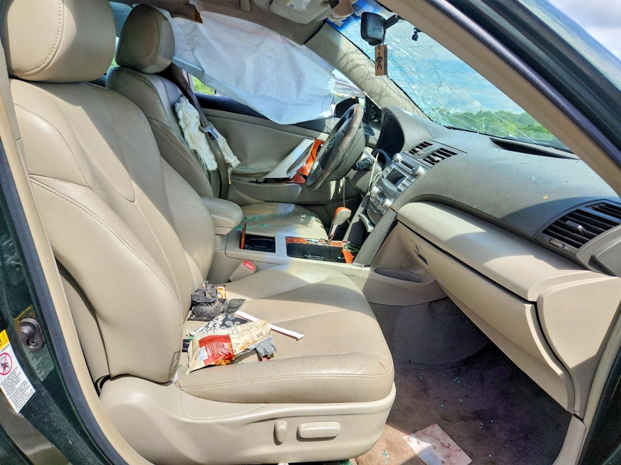 2010 Toyota Camry Xle V6 - Фото 7