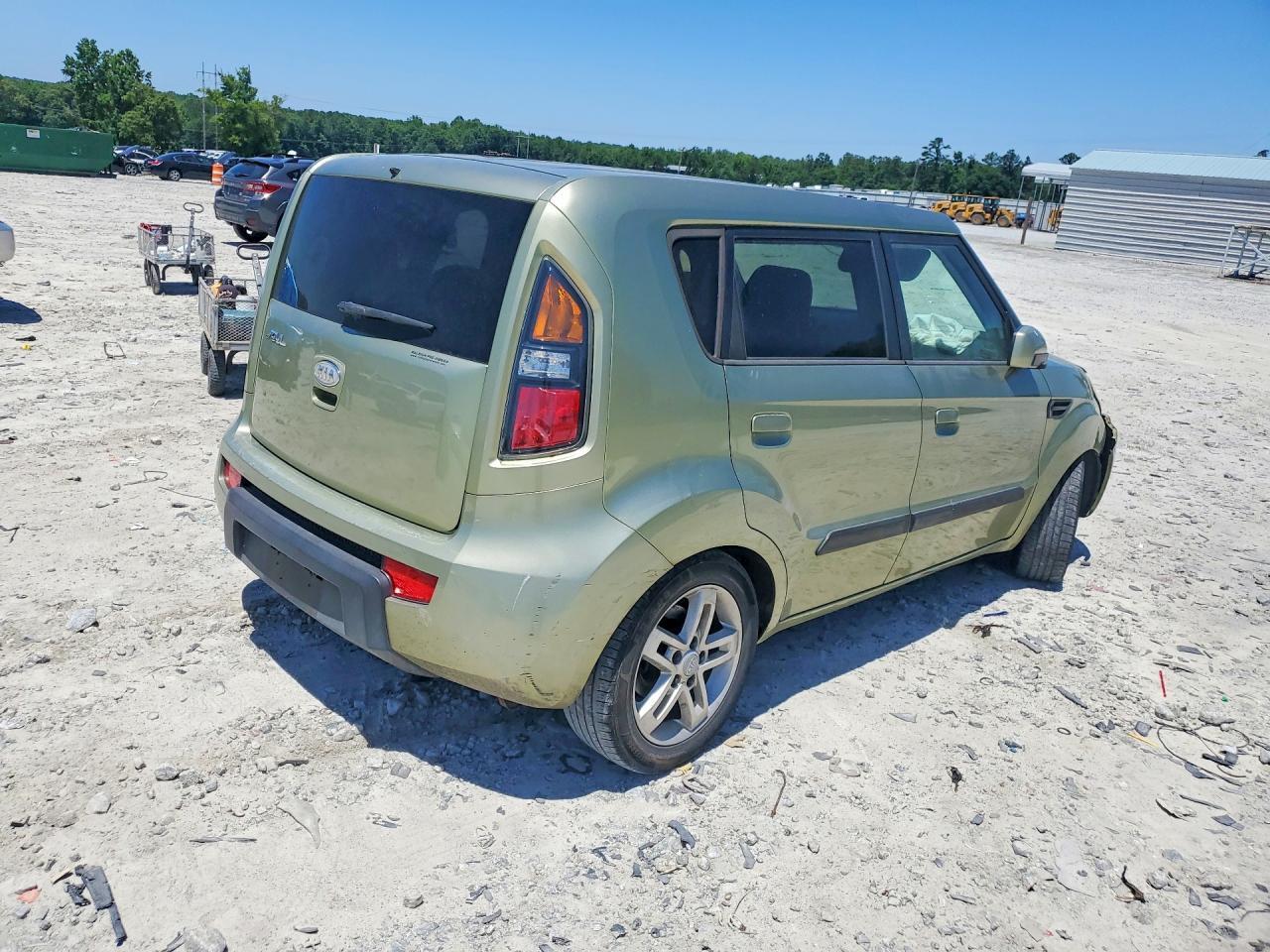 2010 Kia Soul + - Image 3
