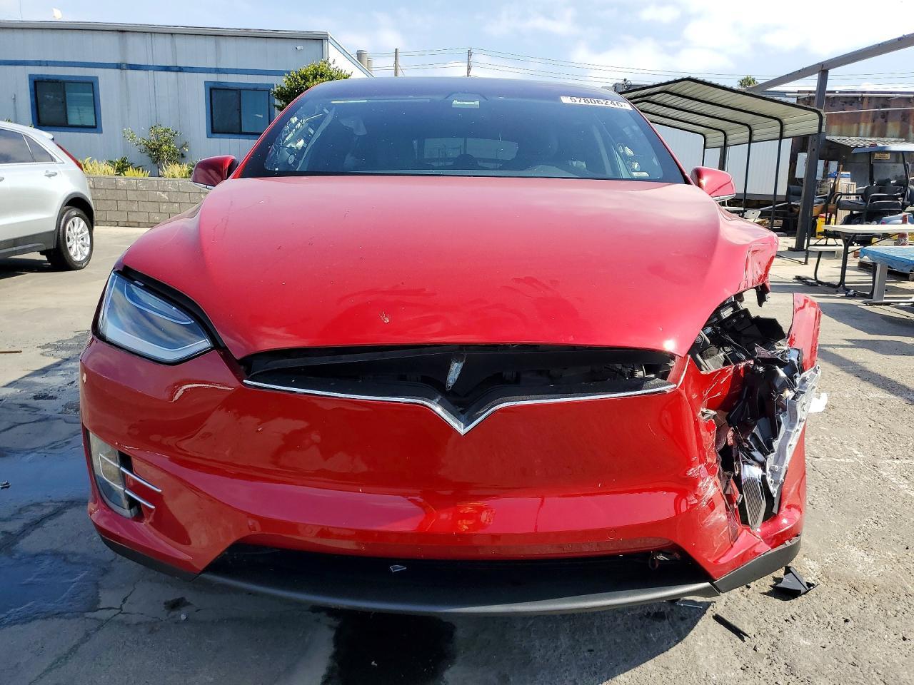 2017 Tesla Model X - Фото 5