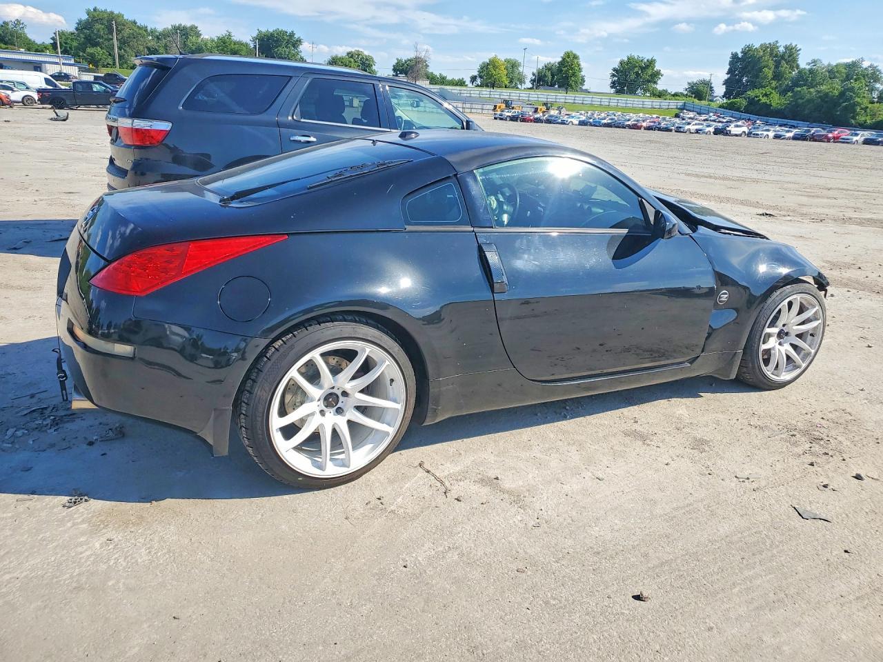 2008 Nissan 350Z Coupe - Image 3